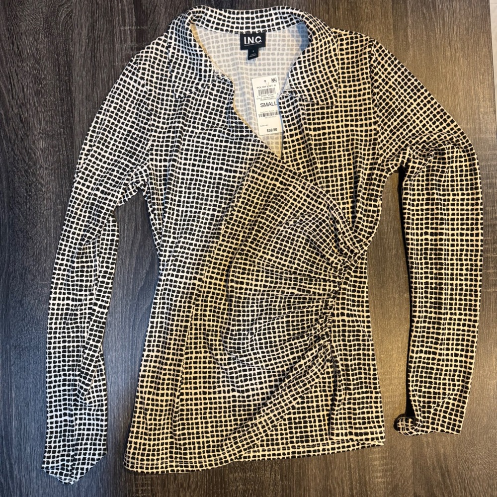 NWT INC International Concepts Womens Small Black White Faux Wrap Long Sleeve